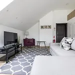 Aido Guest house 3*